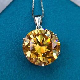 New Domineering Yellow Moissan Diamond Necklace Pendant Lucky Yellow Noble Hearts & Arrows Cut Jewelry Accessories344B