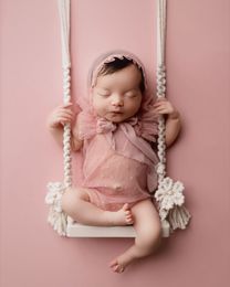 Gift Sets born Pography Props Baby Swing Chair Wooden Babies Furniture Infants Po Shooting Prop Accessories 230720