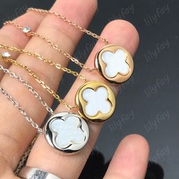 Luxury Necklace V Necklaces Designer Jewellery Womens Rose Gold Chains Single Diamond Flower Pendant For Women Party Wedding 925 Silver 2023