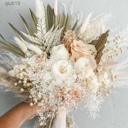 Dried Flowers Bridal Bouquets Boho Dried Pampas Grass Rose Flowers Bouquet Handmade Romantic Wedding Bouquets for Bridesmaid Holding Flowers R230720