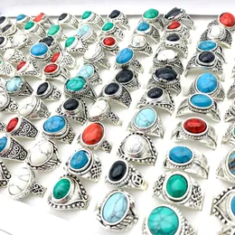 Wholesale 100pcs Retro Stone Rings For Women Vintage Jewellery Accessories Mix Styles Party Gift Silver Colour With A Display Box