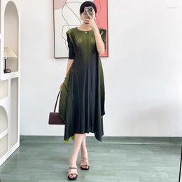 Casual Dresses Fashion Vintage 2023 Pleated Women Gradient Dress O Neck Summer Chic Style A Line Irregular Elegant Lady Loose Dresse