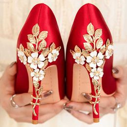 Sandals Metal Flowers Women's Pumps Luxurious Satin High Heels Women Shoes Pointed Toe Sexy Wedding Shoes 2023 Fashion Stiletto Shoes L230720