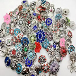 Whole 50pcs Lots 18mm Snap Button Mixed Style Metral Rhinestone Ginger Snap Jewelry Sanps Chunk Button For Noosa Snaps Charm B2959