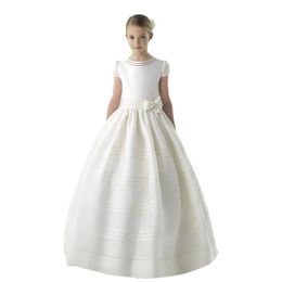 2020 New White Ivory Satin Arrival Flower Girl Dress First Communion Dresses For Girls Short Sleeve Belt With Flowers Customized2703