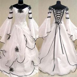 Renaissance Vintage Black and White Mediaeval Wedding Dresses For Arabic Women Celtic Bridal Gowns with Fit and Flare Sleeves Flowe290z