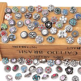 50PCS 12MM Rivca Snaps Button Rhinestone Loose Beads Mixed Style Fit For Noosa Bracelets Necklace Jewellery DIY Accessories Christma289Z