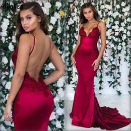 Burgundy Satin Mermaid Bridesmaid Dresses Long For Maid Of Honour Formal Gowns Spaghetti Straps Lace Appliqued Plus Size Women Wedd274Q