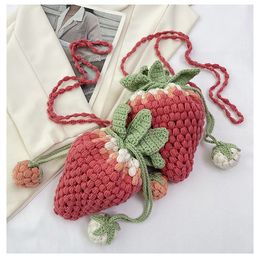 2023 girls cute cartoon hanbags personality pure hand-crocheted strawberry one shoulder bags children lipstick bag F1763