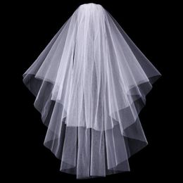 Cheap Exquisite Short Bridal Veil Netting Two-Layer Short Wedding Veil With Comb Fingertip Length Handmade Noble White Ivory Headw308V