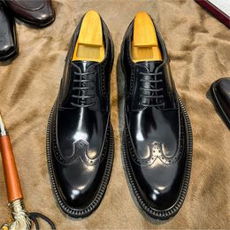 Italian Luxury Men's Dress Shoes Genuine Leather New Style Designer British Trend Fashion Black Brogues Wedding Social Shoes
