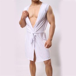 Summer Dress Bath Robe with Briefs Men Sexy Pajamas Sleepwear Silk Pijama Hombre Hooded Bathrobe Men Bath274E