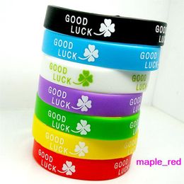 100pcs lot mixed Colours Good Luck Clover Silicone Rubber Elastic Bracelet Wrist Band for Women Men Fashion Jewellery Bangle251n