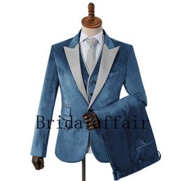 Designs Casual Business Blue Velvet Peak Lapel Mens Suits 3 Pieces Formal Suit Set Men Wedding Suits Groom Tuxedos Pants Jacket V2713