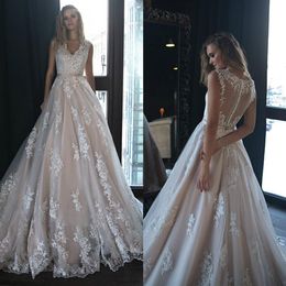 2020 Champagne A Line Wedding Dresses Deep V Neck Country Style Lace Appliqued Bridal Gowns Custom Made Tulle Wedding Dress259D