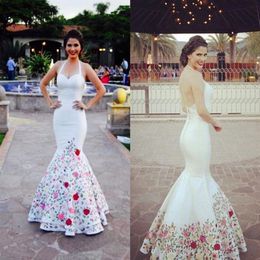 2022 New Printed Embroidered Evening Dresses White Satin Halter Top Mermaid Style Open Back Mexican Women Prom Dress Custom Formal258j
