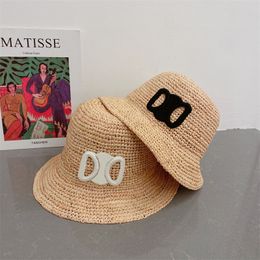 Summer Straw Hat Designer Bucket Hats Womens Men Casquette Handmade Flat Fisherman Cap Lady Grass Braid Beach Sun Hat