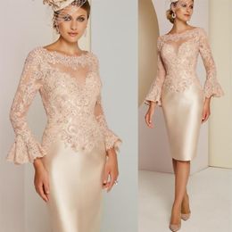 2020 New Vintage Mother Of Bride Dresses Scoop Neck Long Sleeves Champagne Lace Crystal Knee Length Custom Weddings Evening Party 208P