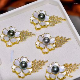 Brooches Copper Gold-plated Micro Set Zircon Tassel Flower Brooch Female Pin 8-9mm Pearl