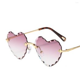 Sunglasses Cute Fashion Frameless Thick Cut-Edge Women Peach Heart Inverted Wavy Sun Glasses Female Outdoor Beach Travel UV400