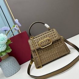 Women Bags Fashion Woven Handbag Large Capacity Handbags Vintage Brass Hardwares Crossbags Geninue Leather Shoulderbags Cool Style Lady Totes