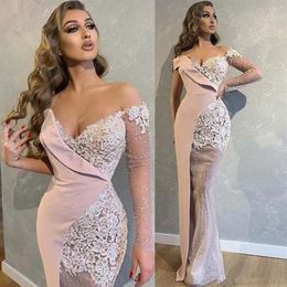 Dubai Arabic Light Pink Long Sleeves Mermaid Evening Dresses Off Shoulder Illusion Lace Appliques Prom Dress Ruched Formal Dress P309I