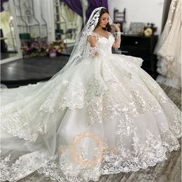 Gorgeous Lace Ball Gown Wedding Dresses Princess With Long Sleeve V-neck Ruffle Layers Chapel Train Bridal Dress Vestidos De Novia180w
