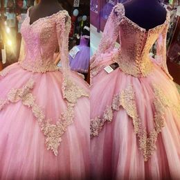 2022 Pink Pearls Quinceanera Dresses Long Sleeve Sweetheart Gold Applique Beaded Layers Princess Ball Gowns Sweet 15 Dress Pro222q