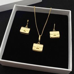 Designer Necklace Set Earrings For Women Luxurys Designers Gold Necklace Pendant Earring Fashion Jewerly Gift With Charm D2202181Z3068