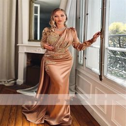 Luxury Dubai Champagne Beaded Crystals Mermaid Evening Dresses Pearls Long Sleeve Muslim Plus Size Party Gowns Robes De Soiree213j