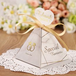 Gift Wrap Triangular Pyramid Marble Candy Box Wedding Favors and Gifts Boxes Chocolate Box for Guests Giveaways Boxes Party Supplies 230720