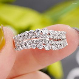 Wedding Rings Huitan Fashion Contracted Design Women Paved Sparkling Cubic Zirconia Exquisite Girl Accessories For Party Jewellery