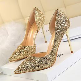 2019 Shining Wedding Shoes For Bride Sequined Stiletto Heel Prom Banquet High Heels Plus Size Pointed Toe 4 Colors Bridal Shoes259F