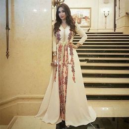 Elegant Muslim Evening Dress Moroccan Kaftan Robe De Soiree Dubai Lace Applique Formal Dress Long Sleeve Women Party Gowns223N