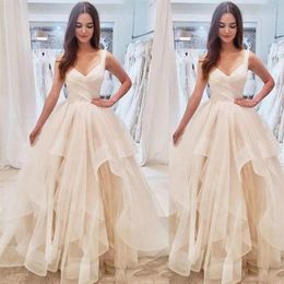 Country New Cheap A Line Wedding Dresses Summer Beach Spaghetti Straps V Neck Ruffles Tiered Tulle Plus Size Ball Gown Formal Brid186w