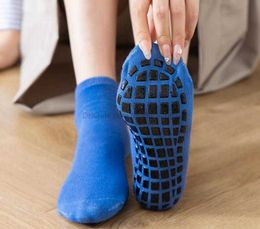 Anti-slip indoor grip socks adult children home floor sock with rubber silicone sole nonslip skid gym fitness sports sox Amusement park jumping socks wholesale