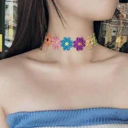 Choker Korean Colourful Daisy Necklace For Women Vintage Sexy Lace Clavicle Chain Goth Girl Students Y2k Jewellery Accessories