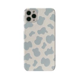 Cow pattern phone case suitable for 14pro max 13 12 leather XR 11 silicone 8p