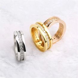 High Quality Fashion Lady 316 Titanium Steel Single Rows Diamond Gear Lettering Wedding Engagement 18K Gold Plated Narrow Rings Si209g