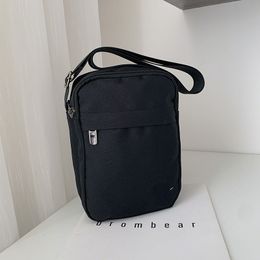 Wholesale Single-Shoulder Bags Men's and Women's Fashion Outdoor Sports Crossbody Bag Leisure Travel Mobile Phone Bags