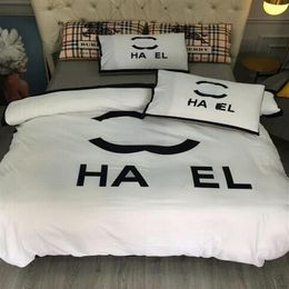 White Duvet Cover Luxury Designers Bedding Sets Queen King Size Bed Sheet Pillow Covers Designer Comforter Set233S