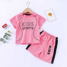 Kleidungssets Kleidungssets 1 2 3 4 5 Jahre alte Kinder Basketballanzug Sommer Junge Mädchen Sportsets Kinderkleidung 2-teiliges Set Jungen T-Shirt Shorts Outfits 230418 Z230724