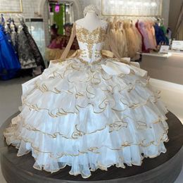 2022 Erstaunliche weiß-goldene Stickerei Quinceanera-Abschlussballkleider Ballkleid mit langen Illusionsärmeln, gerüscht, formelle Abendparty, Sweet216y