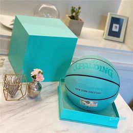 Merch basketball Balls Commemorative edition PU game girl size 7 with box Indoor and outdoor249A