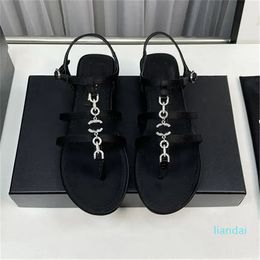2023 Summer Sandals Luxury Designer Women's Open Toe Flatsole Sandals Letter Decoration Fashion Versatile Beach Shoes