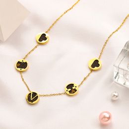 Four-leaf Clover Gold-Necklace New Charm Designer Pattern Pendant Necklace Girl Love Gift Romantic Brand Jewelry High Quality Stainless Steel Necklace Non Fade