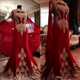 2022 New Luxury Lace Red Arabic Dubai kaftan Evening Dresses Sweetheart Beaded Applique Mermaid Prom Dresses with Cloak Formal Par218e