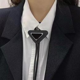 Mens Women Designer Ties Fashion Leather Neck Tie Bow For Men Ladies With Pattern Letters Neckwear Fur Solid Colour Neckties 882320