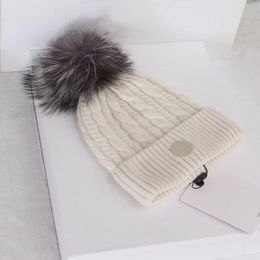 Herren Mützen Mode Frauen Winter 23AW Schädel Hüte Top Elemenrs Hüte Weibliche Pelz Pom Warme Mädchen Beanie