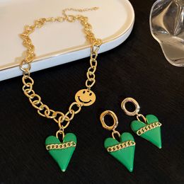 Pendant Necklaces Vintage Chain Green Love Heart Pendants For Women Hip Hop Smiley Face Clavicle simple sweater chain earrings 230721